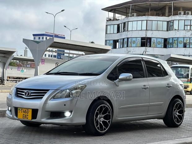 Toyota Blade 2006 Silver