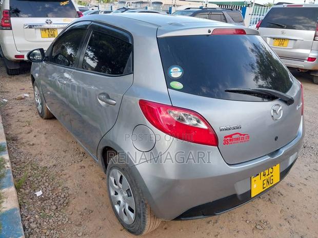 Mazda Demio 2013 Silver