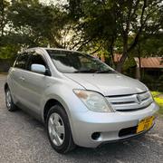 Toyota IST 2004 White for sale