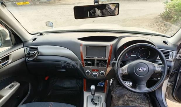Subaru Forester 2011 Silver