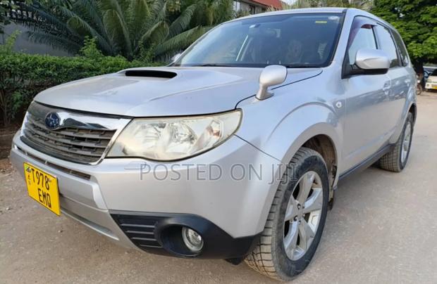 Subaru Forester 2011 Silver