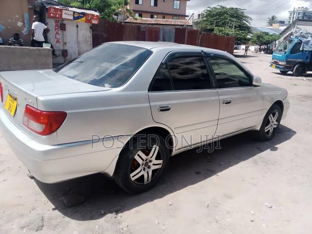 Toyota Carina 2001 Silver