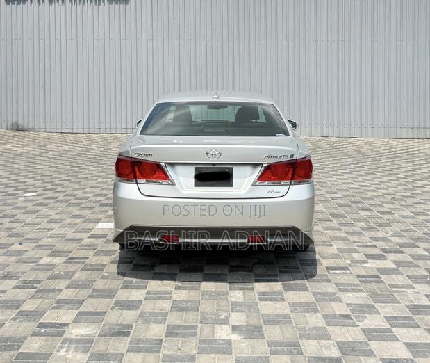 Toyota Crown 2013 Silver