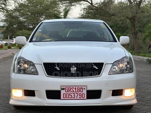 Toyota Crown 2007 Pearl