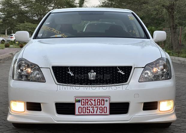 Toyota Crown 2007 White