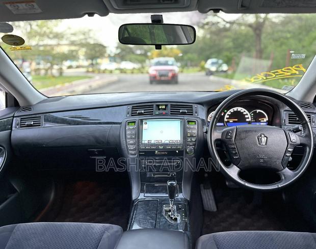 Toyota Crown 2007 White