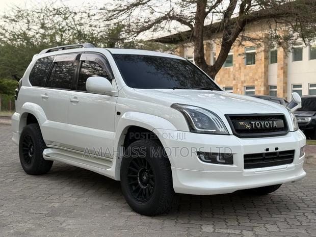 Toyota Land Cruiser Prado 2007 White