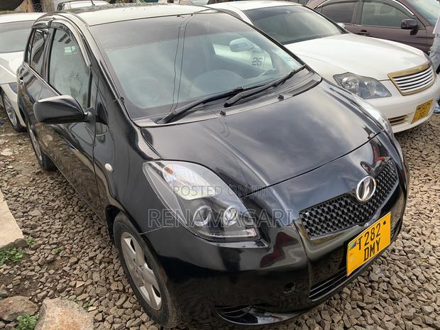 Toyota Vitz 2008 Black