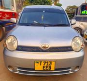 Toyota Sienta 2004 Silver for sale