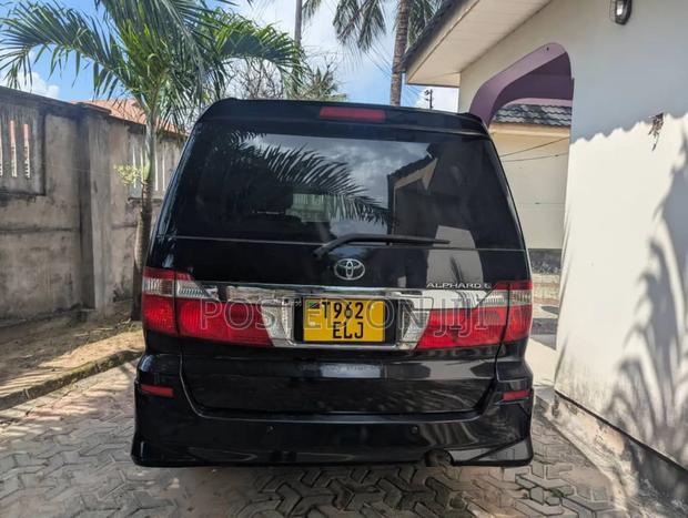 Toyota Alphard 2006 Black