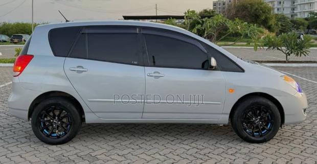 Toyota Corolla Spacio 2006 Gray