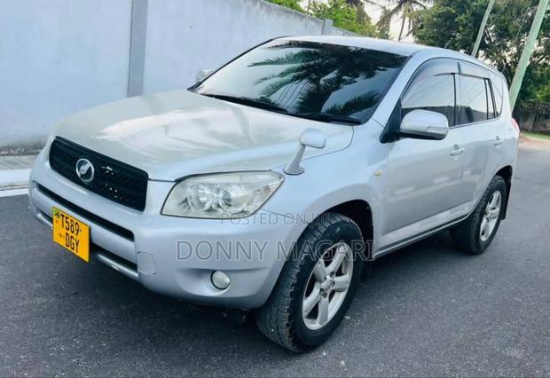 Toyota RAV4 2008 Silver