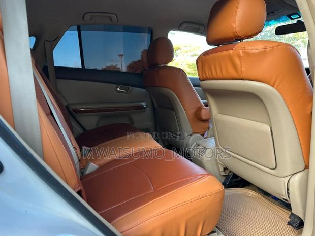 Toyota Harrier 2006 White
