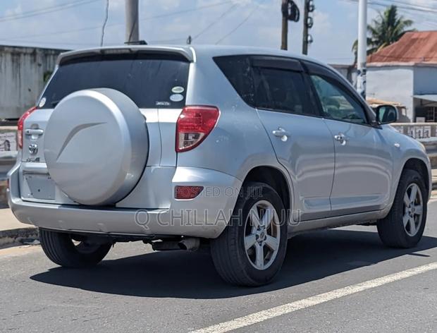 Toyota RAV4 2008 Silver