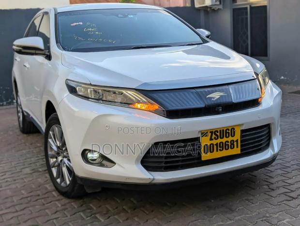 Toyota Harrier 2014 White