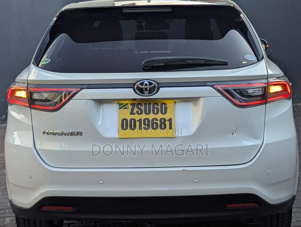 Toyota Harrier 2014 White