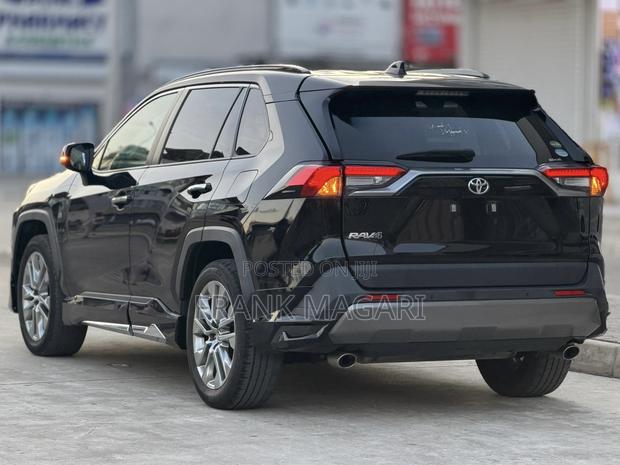 Toyota RAV4 2020 Black
