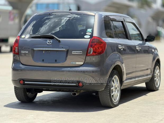 Mazda Verisa 2008 Gray
