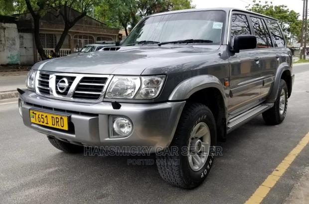 Nissan Patrol 2010 Gray