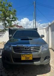 Toyota Hilux 2012 Gray for sale