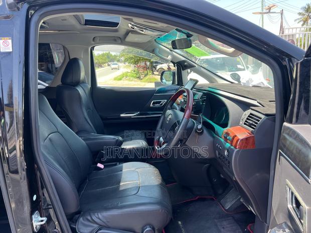 Toyota Alphard 2.4 Petrol FWD 2010 Black