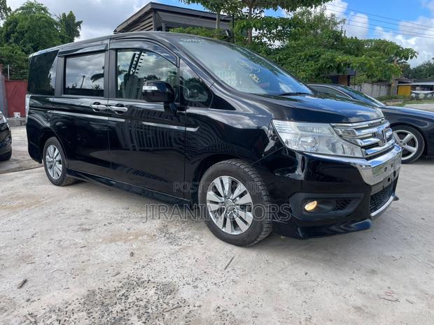 Honda Stepwgn 2013 Black
