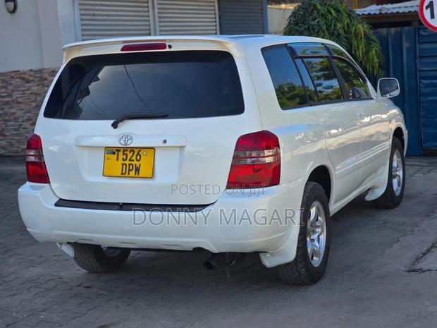 Toyota Kluger 2006 White