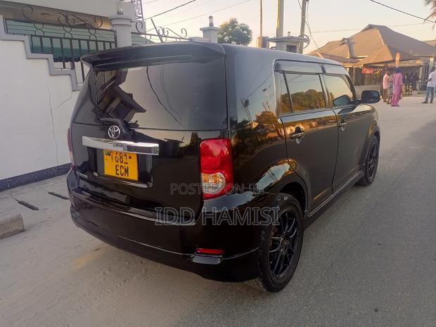 Toyota Corolla Rumion 2008 Black