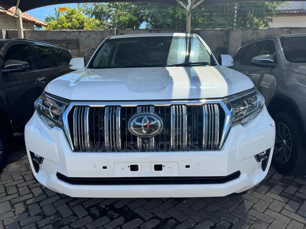 Toyota Land Cruiser Prado 2020 White