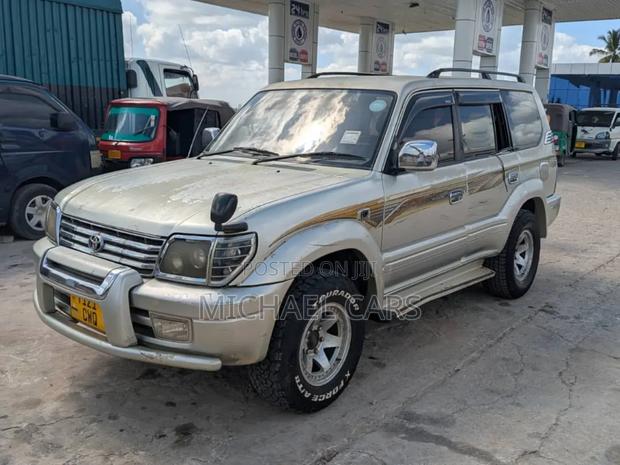 Toyota Land Cruiser Prado 2001 Silver