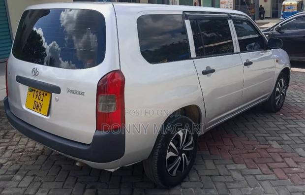 Toyota Probox 2005 Silver