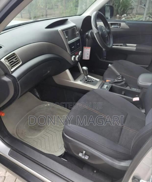 Subaru Forester 2010 Silver