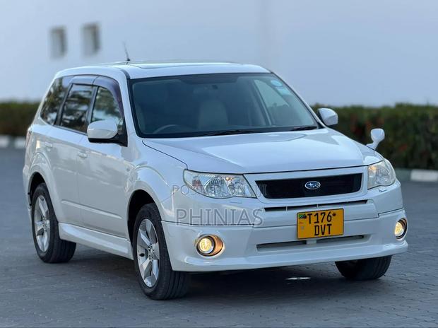 Subaru Forester 2009 White