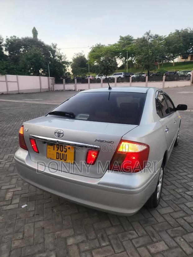 Toyota Premio 2003 Silver