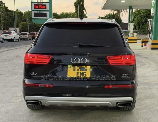 Audi Q7 2018 Black
