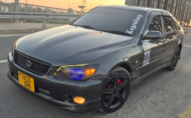 Toyota Altezza 2001 Black