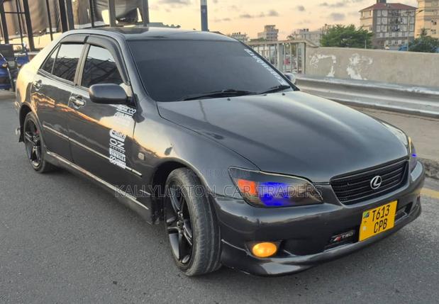 Toyota Altezza 2001 Black