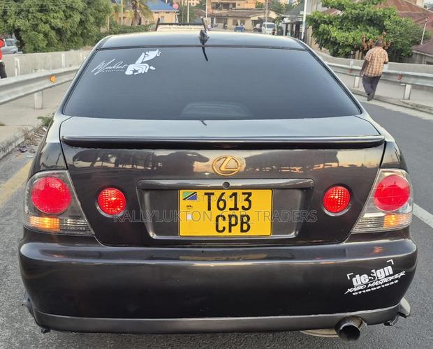 Toyota Altezza 2001 Black