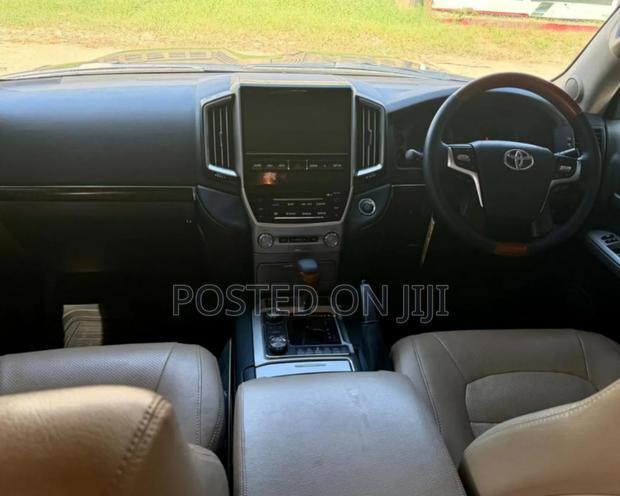 Toyota Land Cruiser 2020 Black