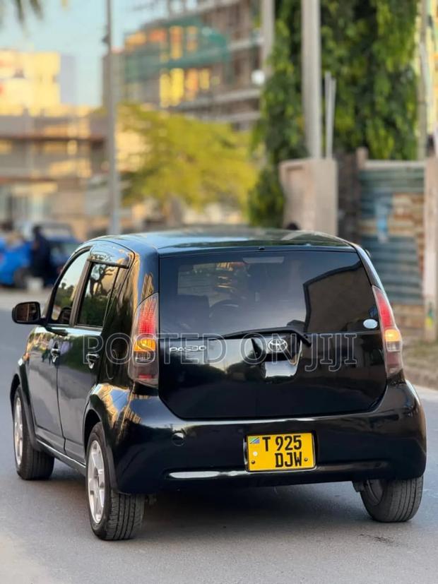 Toyota Passo 2006 Black
