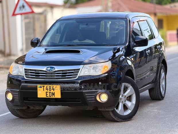 Subaru Forester 2011 Black