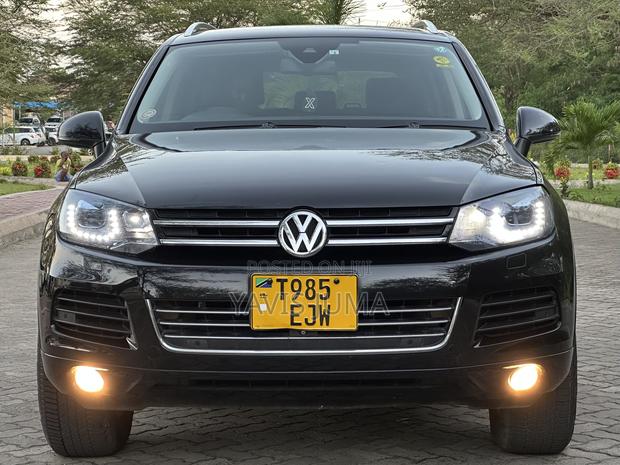 Volkswagen Touareg 2013 Black