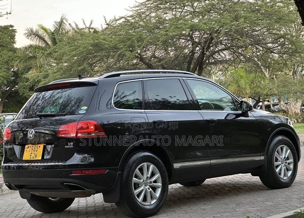 Volkswagen Touareg 2013 Matt Black