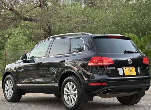 Volkswagen Touareg 2013 Matt Black