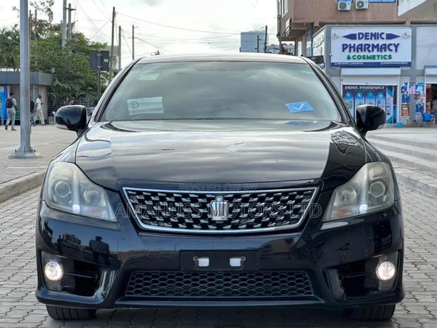 Toyota Crown 2009 Black