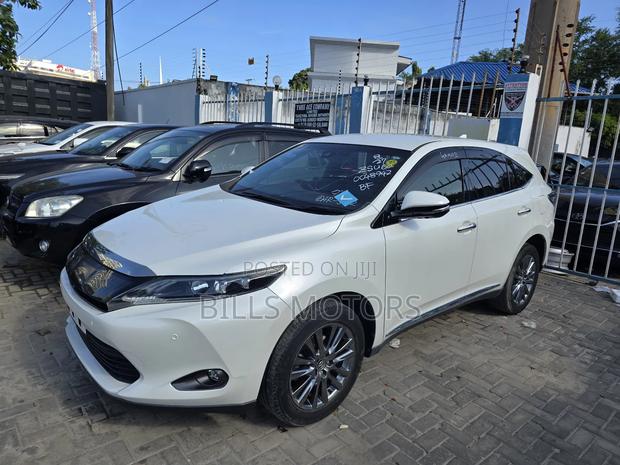 Toyota Harrier 2015 White