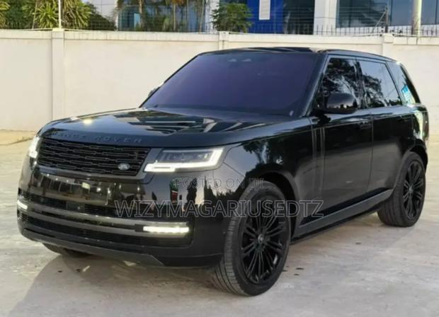 Land Rover Range Rover Vogue 2023 Matt Black