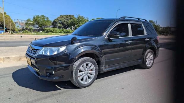Subaru Forester 2011 Black