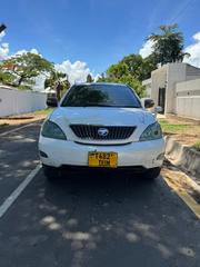 Toyota Harrier 2005 White for sale