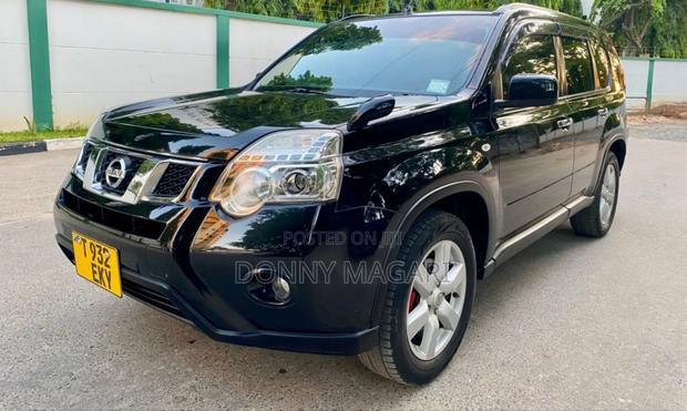 Nissan X-Trail 2012 Black